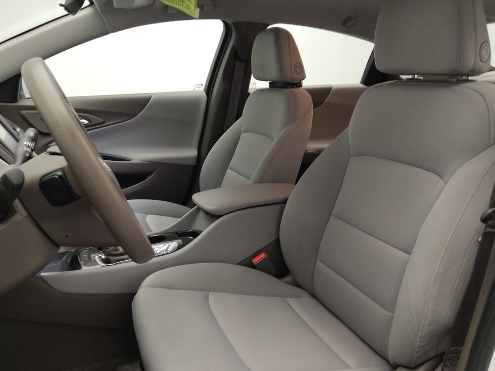 2018 Chevrolet Malibu in Marietta, GA 30062 - 18094878 17