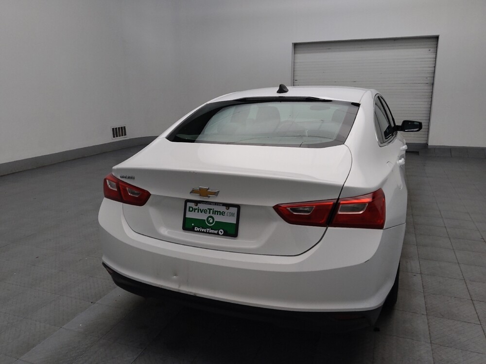 2018 Chevrolet Malibu in Marietta, GA 30062 - 18094878 7