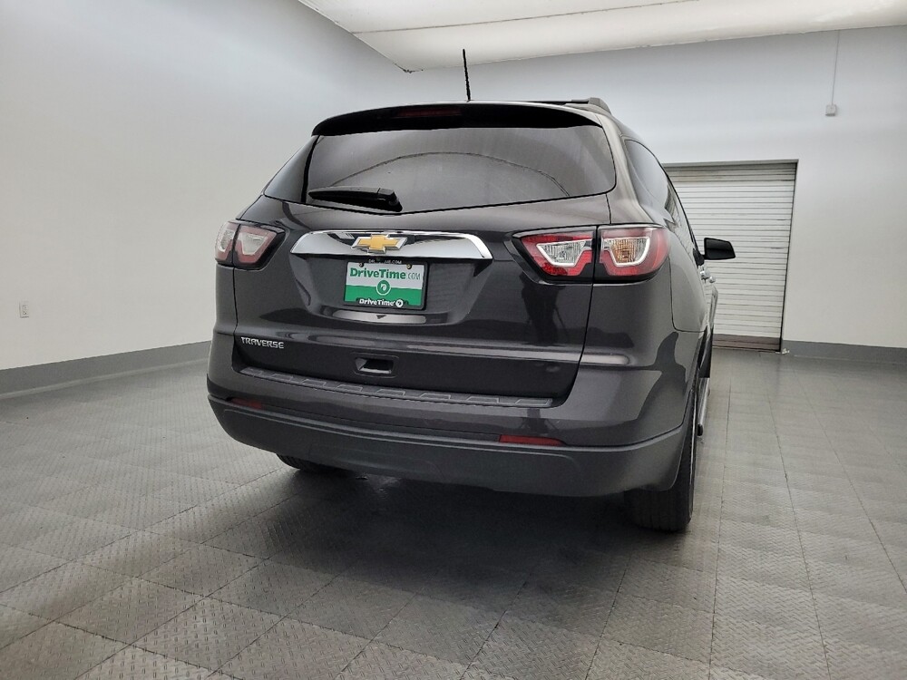 2017 Chevrolet Traverse in Glendale, AZ 85301 - 18094916 7