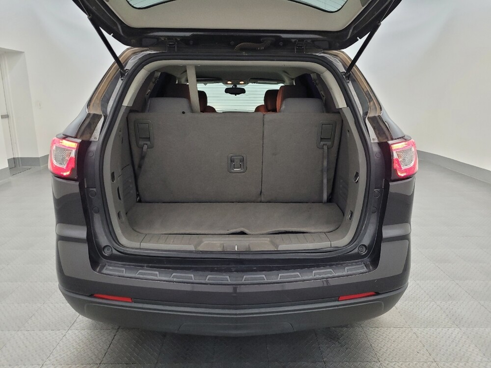 2017 Chevrolet Traverse in Glendale, AZ 85301 - 18094916 29