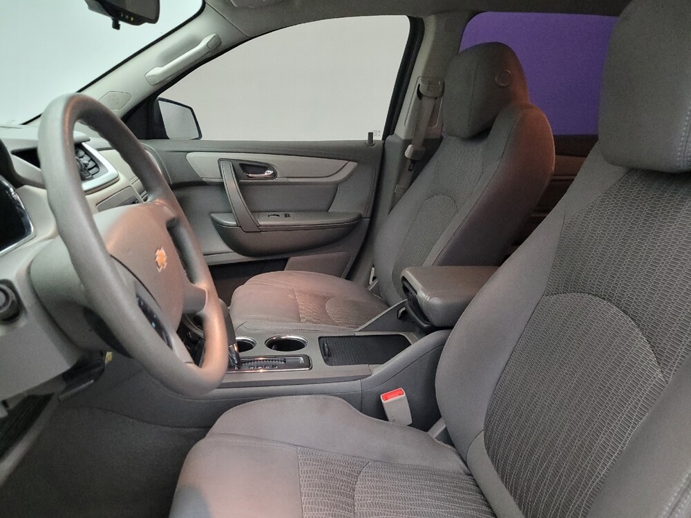 2017 Chevrolet Traverse in Glendale, AZ 85301 - 18094916 17