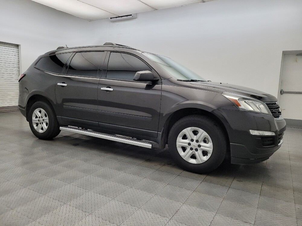 2017 Chevrolet Traverse in Glendale, AZ 85301 - 18094916 11