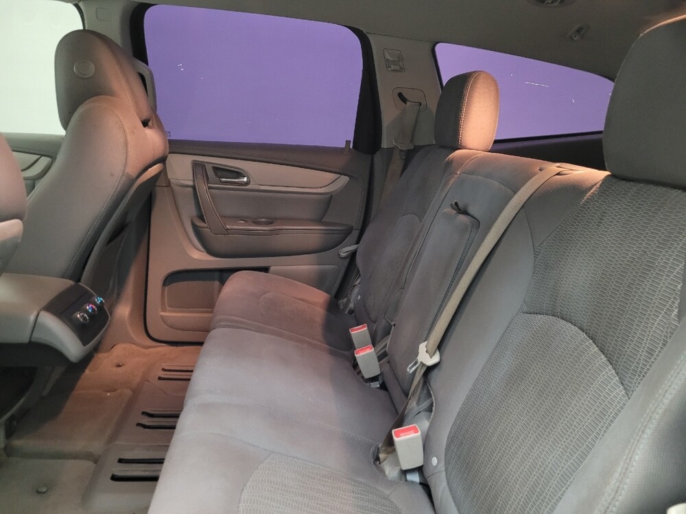 2017 Chevrolet Traverse in Glendale, AZ 85301 - 18094916 18