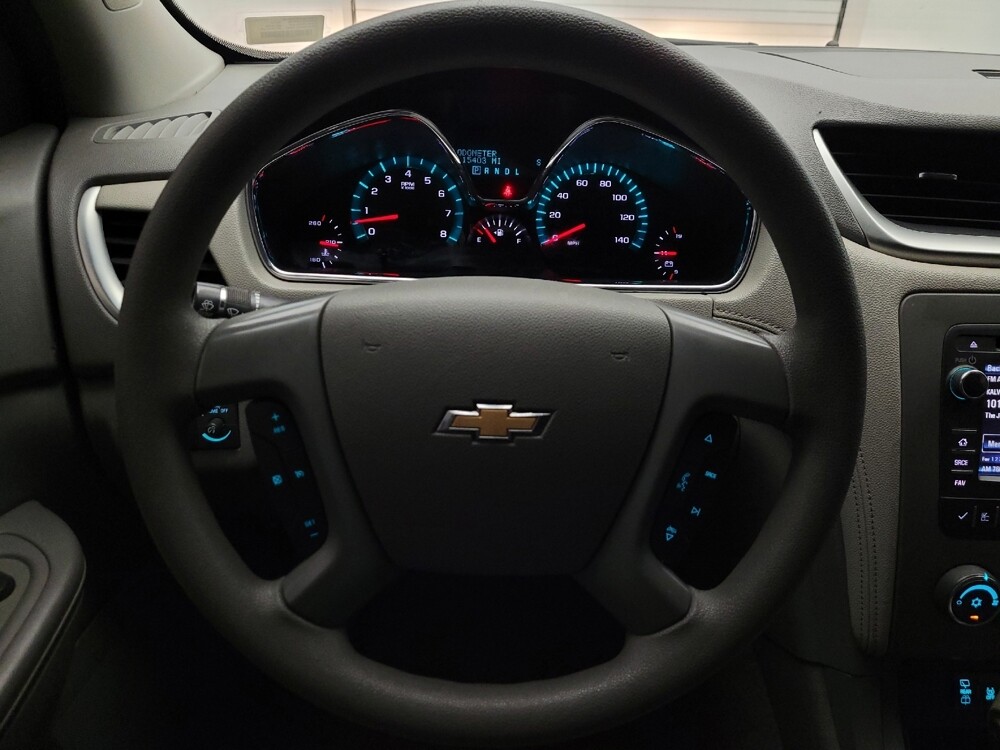 2017 Chevrolet Traverse in Glendale, AZ 85301 - 18094916 22