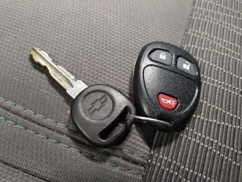 2017 Chevrolet Traverse in Glendale, AZ 85301 - 18094916 32