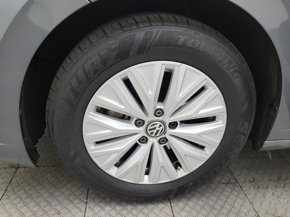 2019 Volkswagen Jetta in Glendale, AZ 85301 - 18094918 31