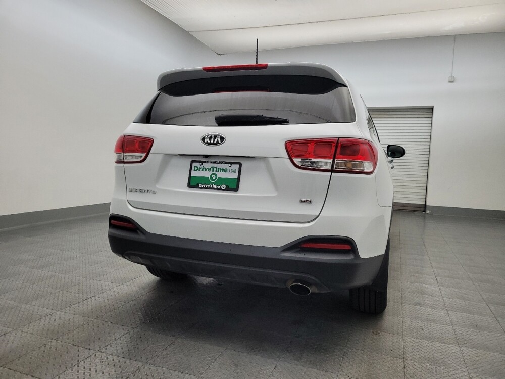 2017 Kia Sorento in Albuquerque, NM 87113 - 18094919 7