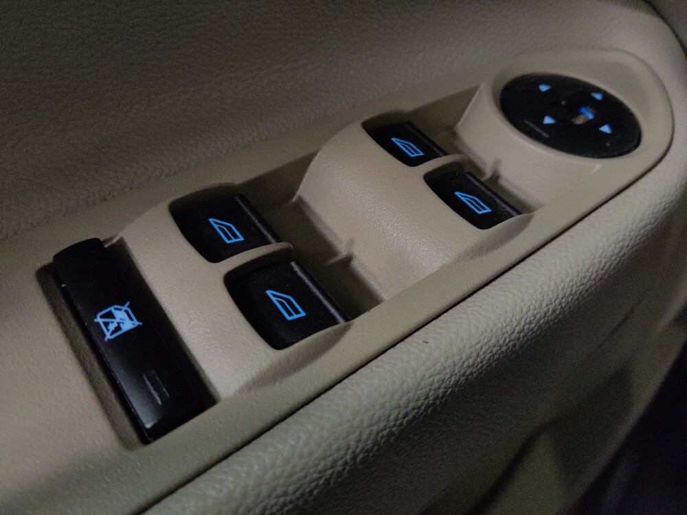 2016 Ford Escape in Glendale, AZ 85301 - 18094923 27