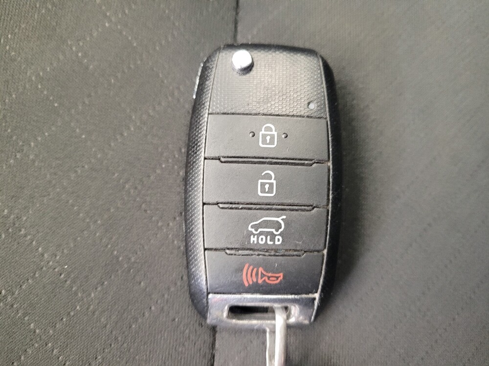 2020 Kia Sorento in Toledo, OH 43617 - 18094924 32