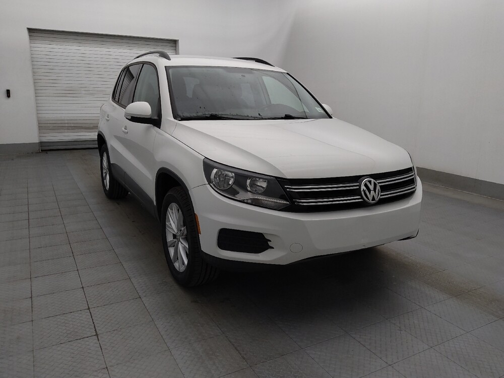 2017 Volkswagen Tiguan in Fort Myers, FL 33907 - 18094933 13