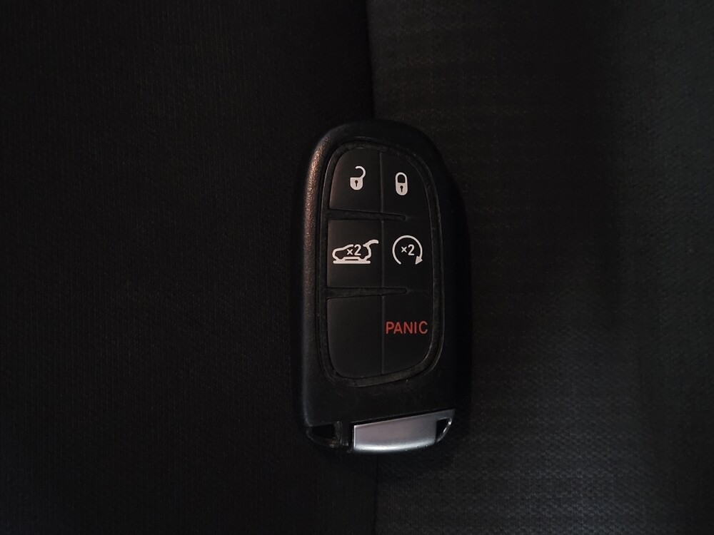 2016 Jeep Cherokee in Fayetteville, NC 28304 - 18094945 32