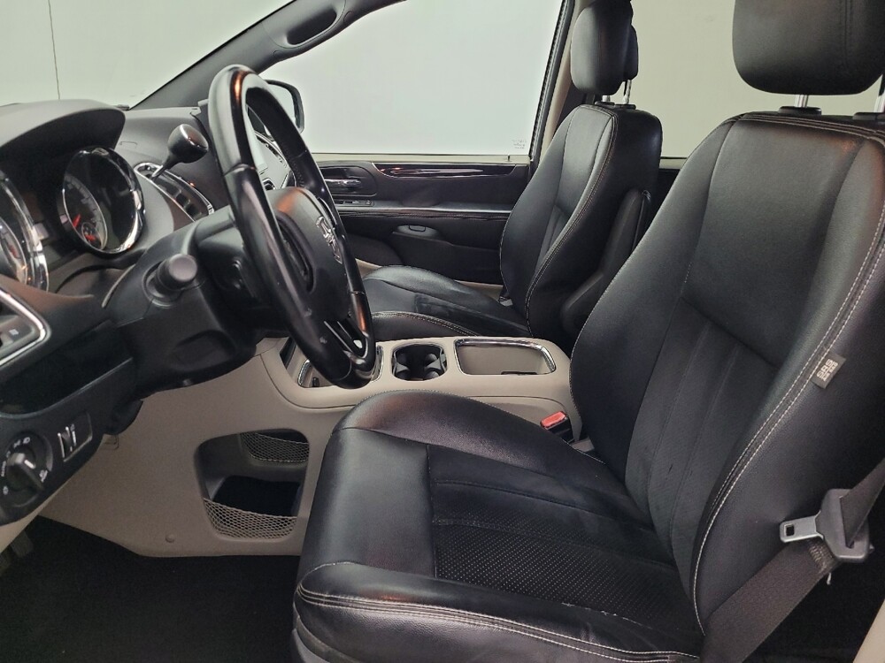 2017 Dodge Grand Caravan in Orlando, FL 32808 - 18094946 17