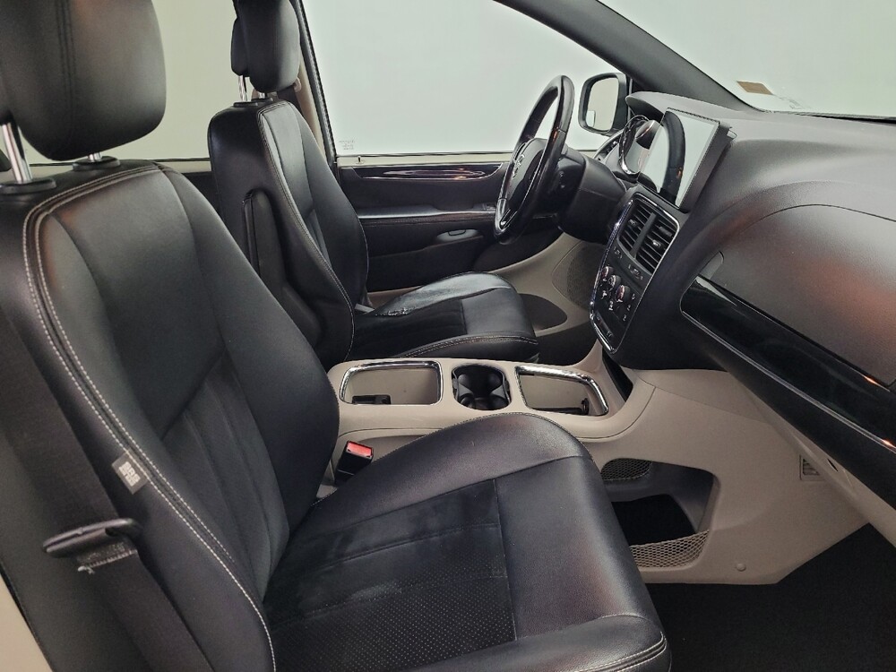2017 Dodge Grand Caravan in Orlando, FL 32808 - 18094946 21
