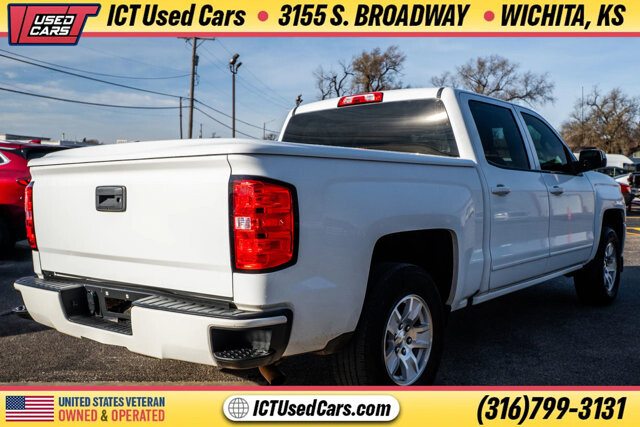 2018 Chevrolet Silverado 1500 in Wichita, KS 67216 - 18094948 5