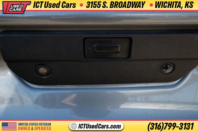 2021 Chevrolet Silverado 1500 in Wichita, KS 67216 - 18094968 5