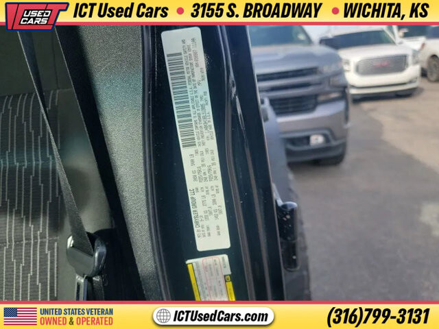2011 Jeep Wrangler in Wichita, KS 67216 - 18094973 3