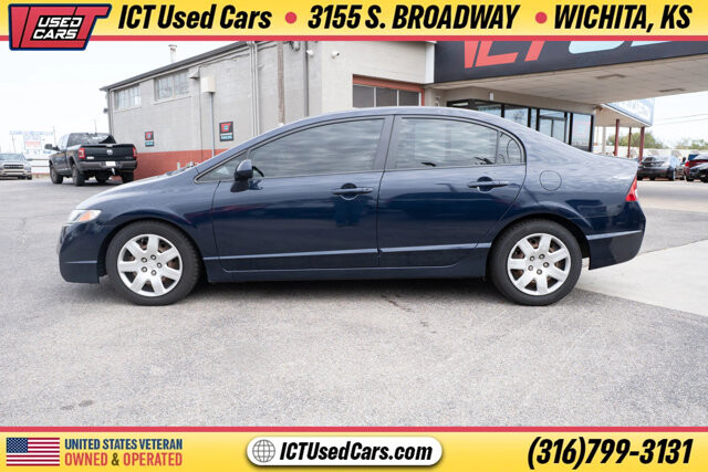 2010 Honda Civic in Wichita, KS 67216 - 18094974 2