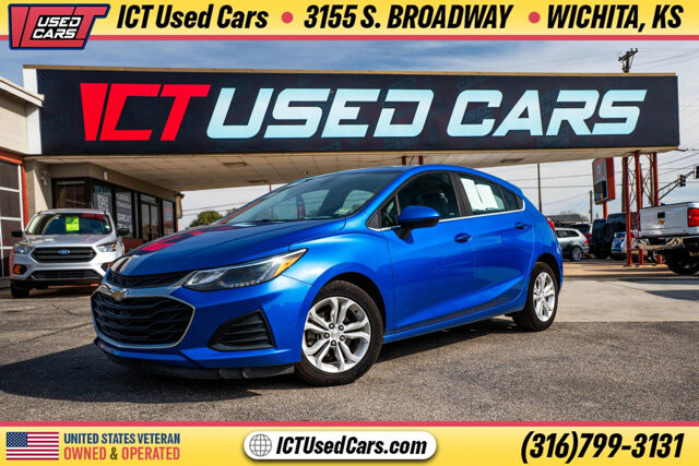 2019 Chevrolet Cruze in Wichita, KS 67216 - 18094977