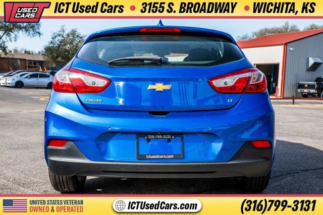 2019 Chevrolet Cruze in Wichita, KS 67216 - 18094977 4