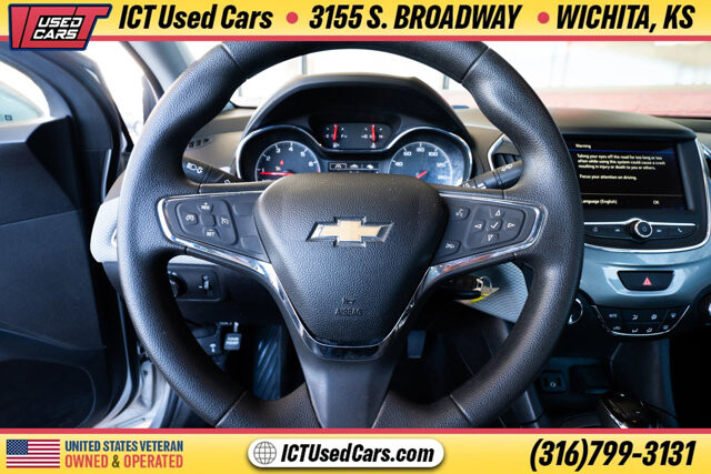 2019 Chevrolet Cruze in Wichita, KS 67216 - 18094983 9