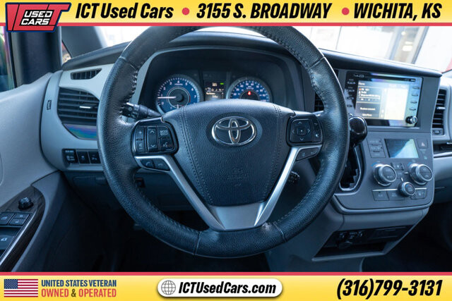 2020 Toyota Sienna in Wichita, KS 67216 - 18094993 7