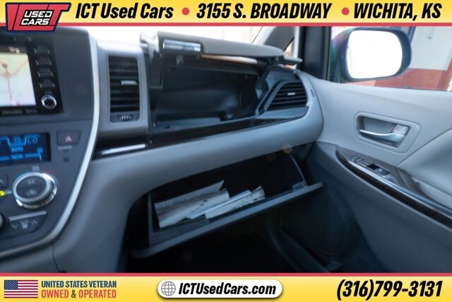 2020 Toyota Sienna in Wichita, KS 67216 - 18094993 27