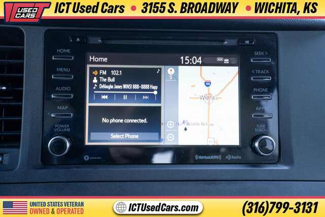 2020 Toyota Sienna in Wichita, KS 67216 - 18094993 9