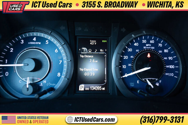 2020 Toyota Sienna in Wichita, KS 67216 - 18094993 8
