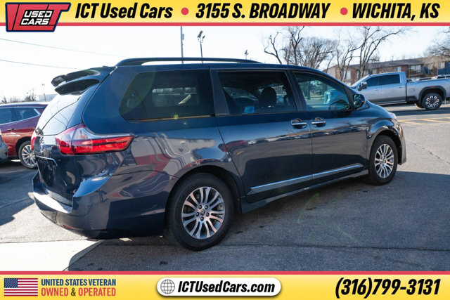 2020 Toyota Sienna in Wichita, KS 67216 - 18094993 3