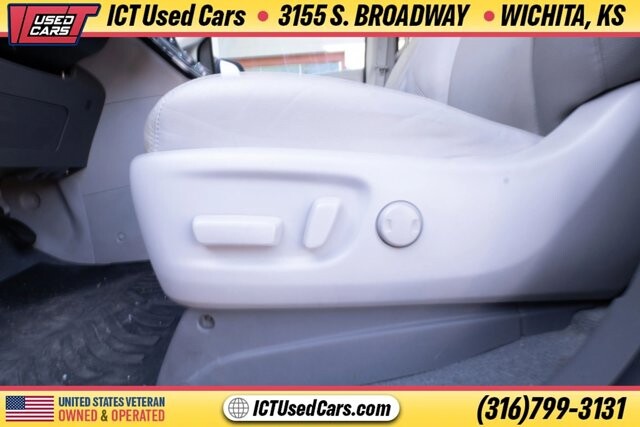 2020 Toyota Sienna in Wichita, KS 67216 - 18094993 22