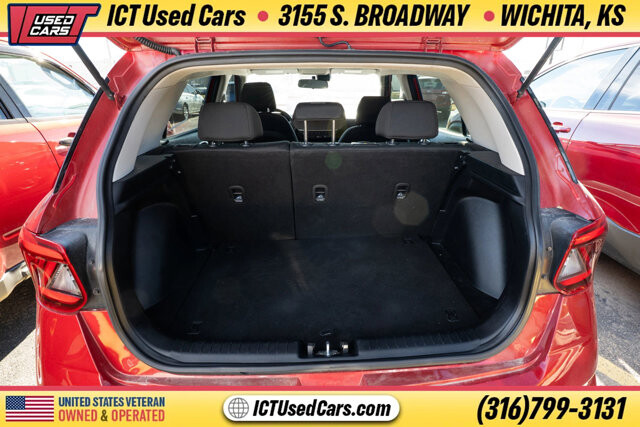 2021 Hyundai Venue in Wichita, KS 67216 - 18095000 5