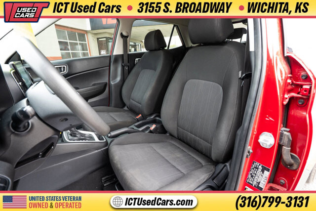 2021 Hyundai Venue in Wichita, KS 67216 - 18095000 8