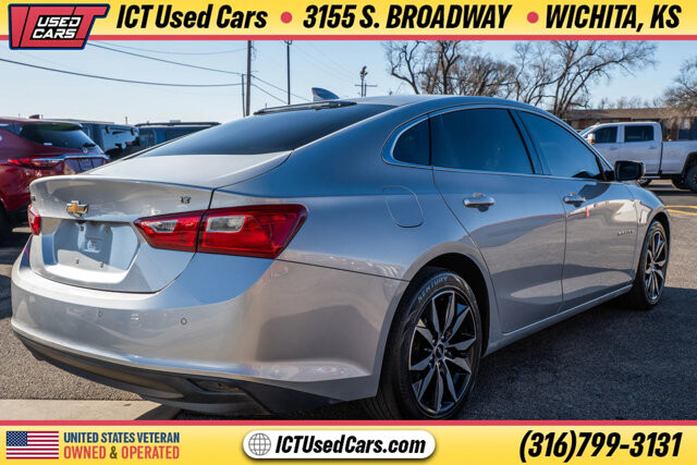 2018 Chevrolet Malibu in Wichita, KS 67216 - 18095004 5