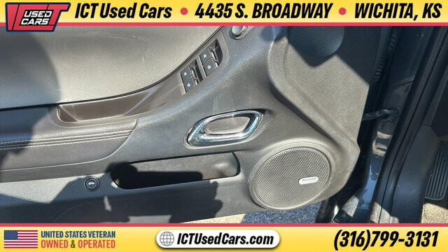 2011 Chevrolet Camaro in Wichita, KS 67216 - 18095005 9