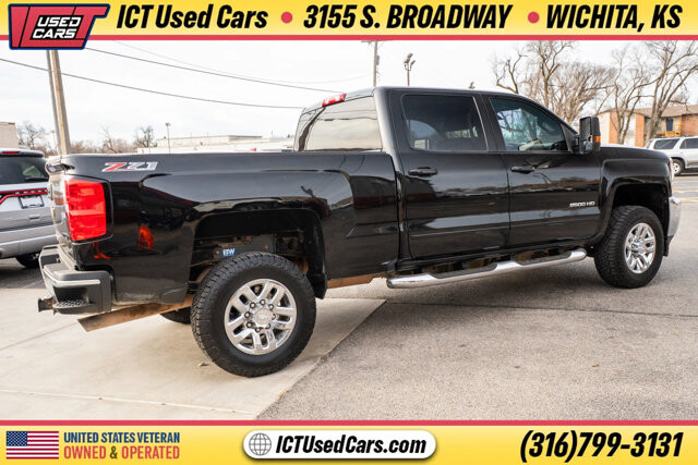 2017 Chevrolet Silverado 2500 in Wichita, KS 67216 - 18095006 5