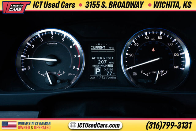 2015 Toyota Highlander in Wichita, KS 67216 - 18095011 10