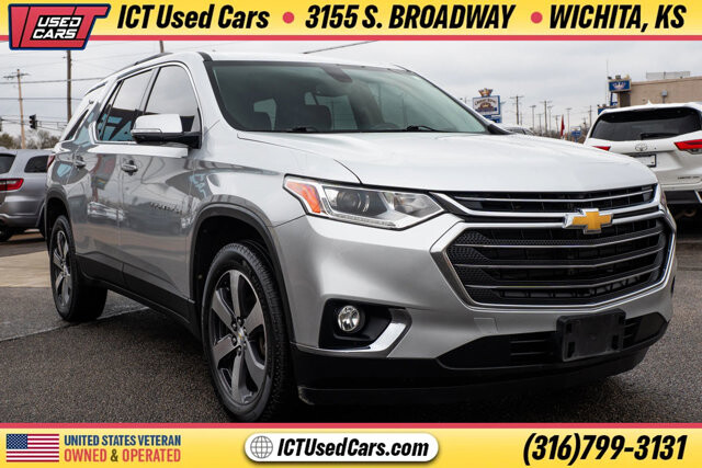 2019 Chevrolet Traverse in Wichita, KS 67216 - 18095012 6