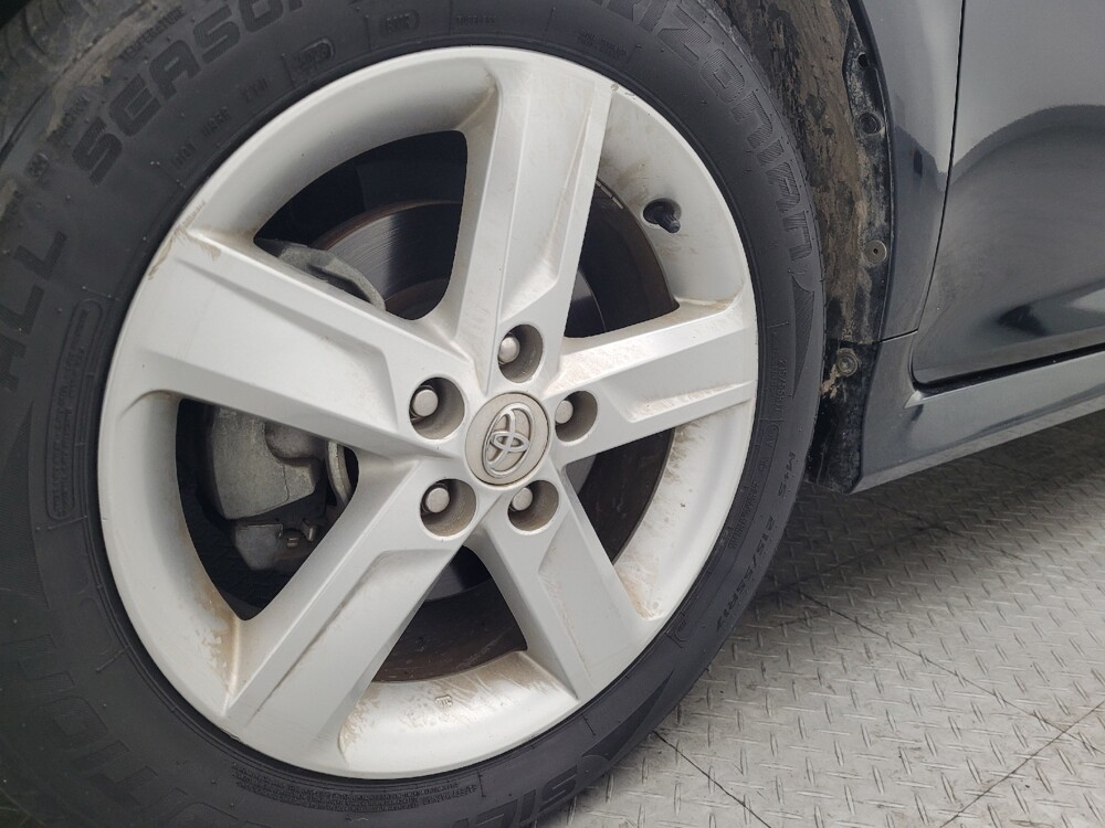 2014 Toyota Camry in Savannah, GA 31419 - 18095017 31