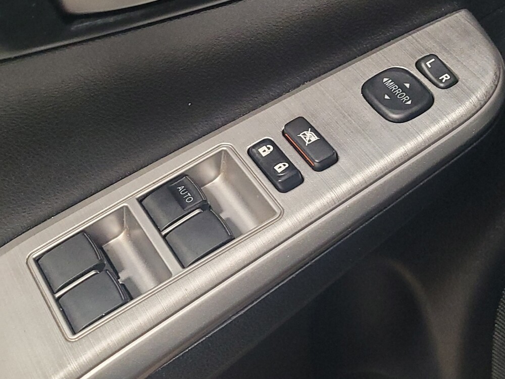 2014 Toyota Camry in Savannah, GA 31419 - 18095017 27