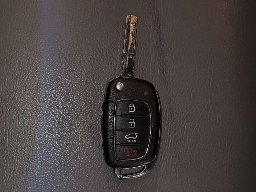 2017 Hyundai Santa Fe in Mobile, AL 36606 - 18095022 32