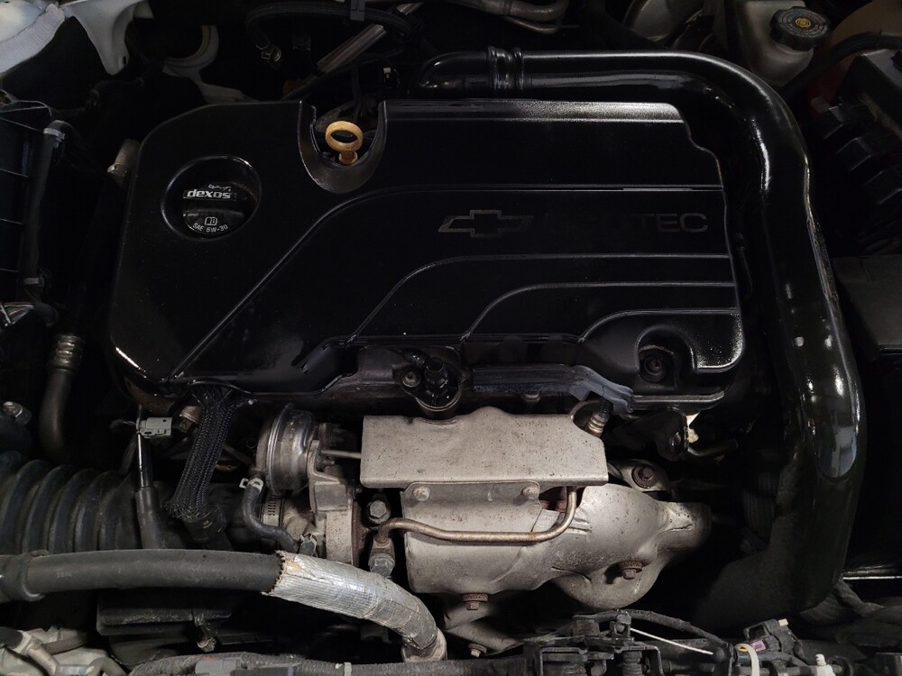 2017 Chevrolet Malibu in Jacksonville, FL 32210 - 18095023 30