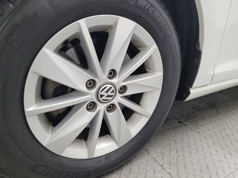 2016 Volkswagen Golf in Pensacola, FL 32505 - 18095024 31