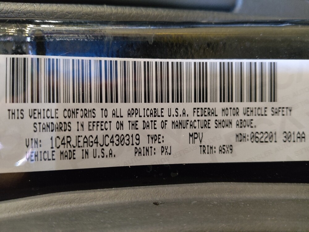 2018 Jeep Grand Cherokee in Kissimmee, FL 34744 - 18095029 33