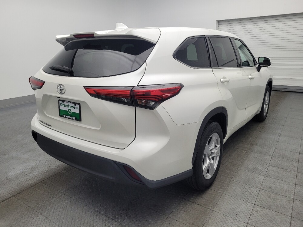 2020 Toyota Highlander in Orlando, FL 32808 - 18095031 9