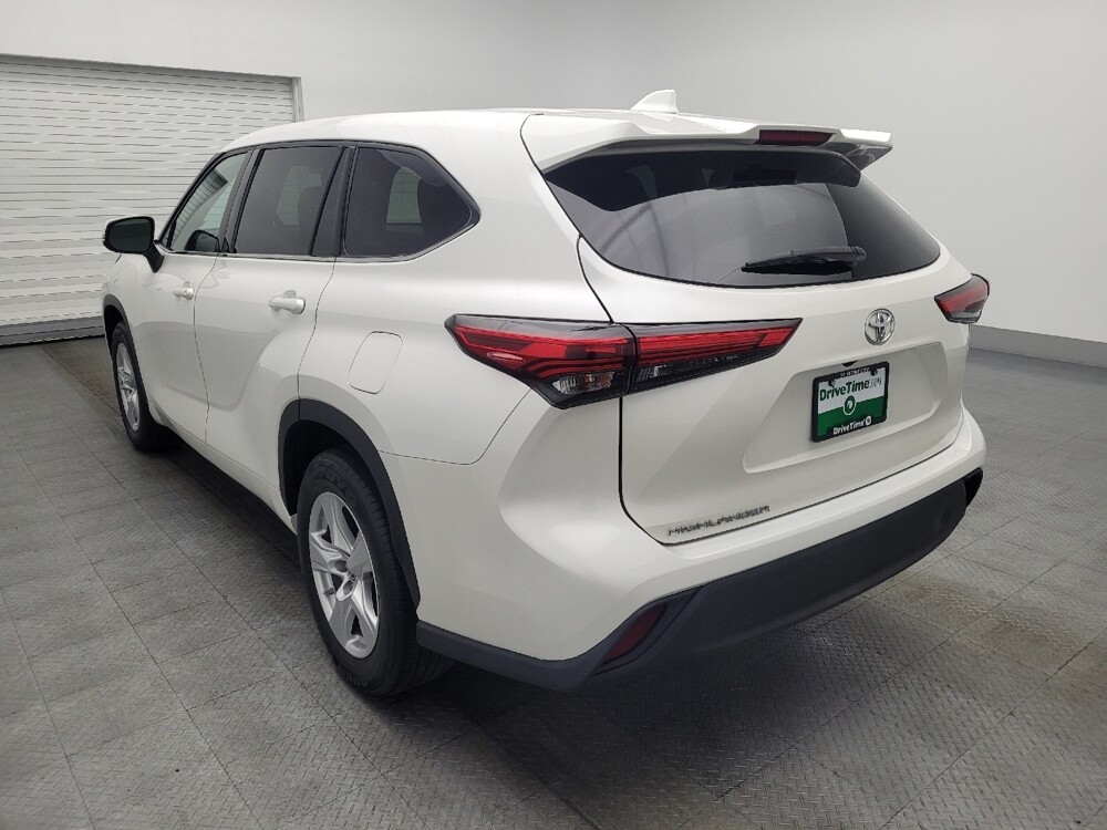 2020 Toyota Highlander in Orlando, FL 32808 - 18095031 5