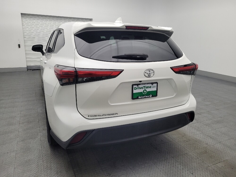 2020 Toyota Highlander in Orlando, FL 32808 - 18095031 6