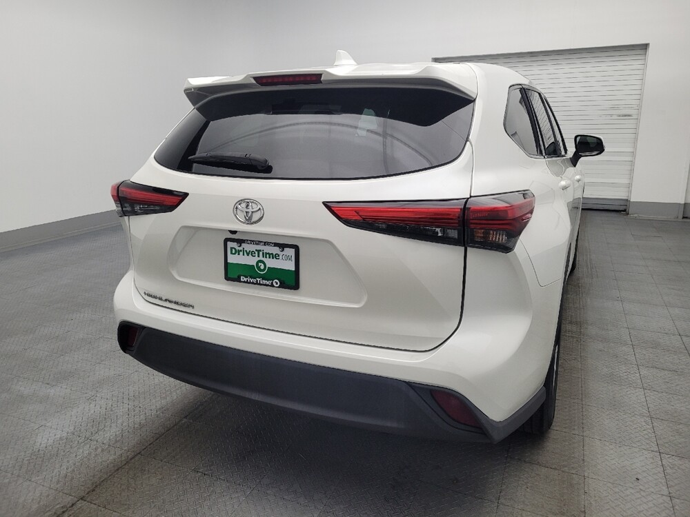 2020 Toyota Highlander in Orlando, FL 32808 - 18095031 7