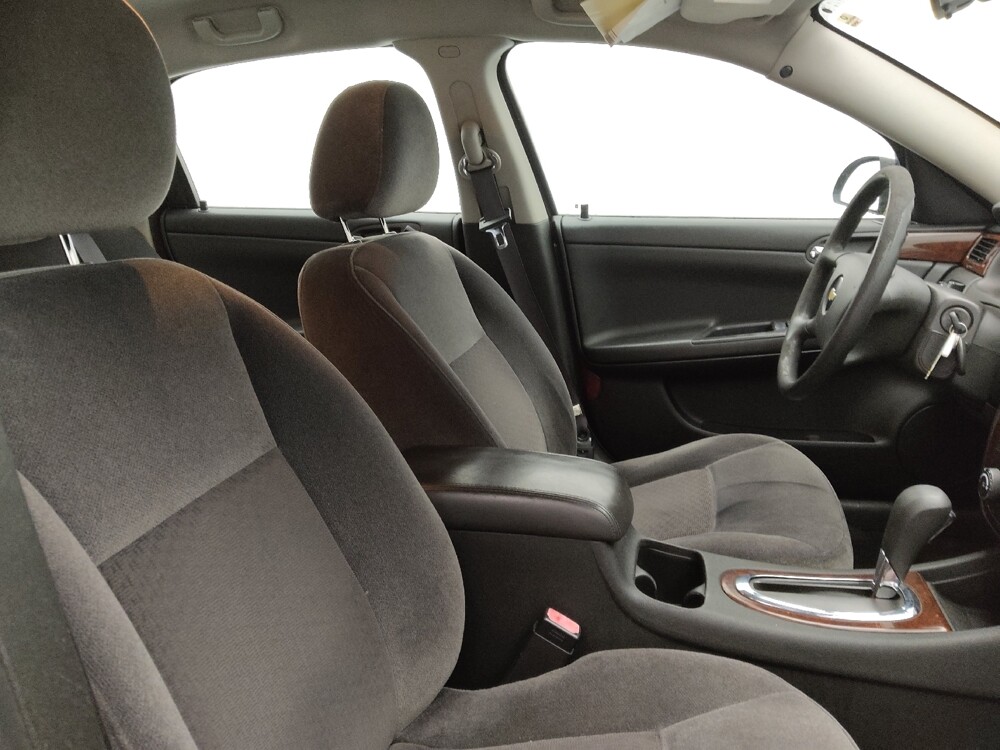 2010 Chevrolet Impala in Columbia, SC 29210 - 18095035 20