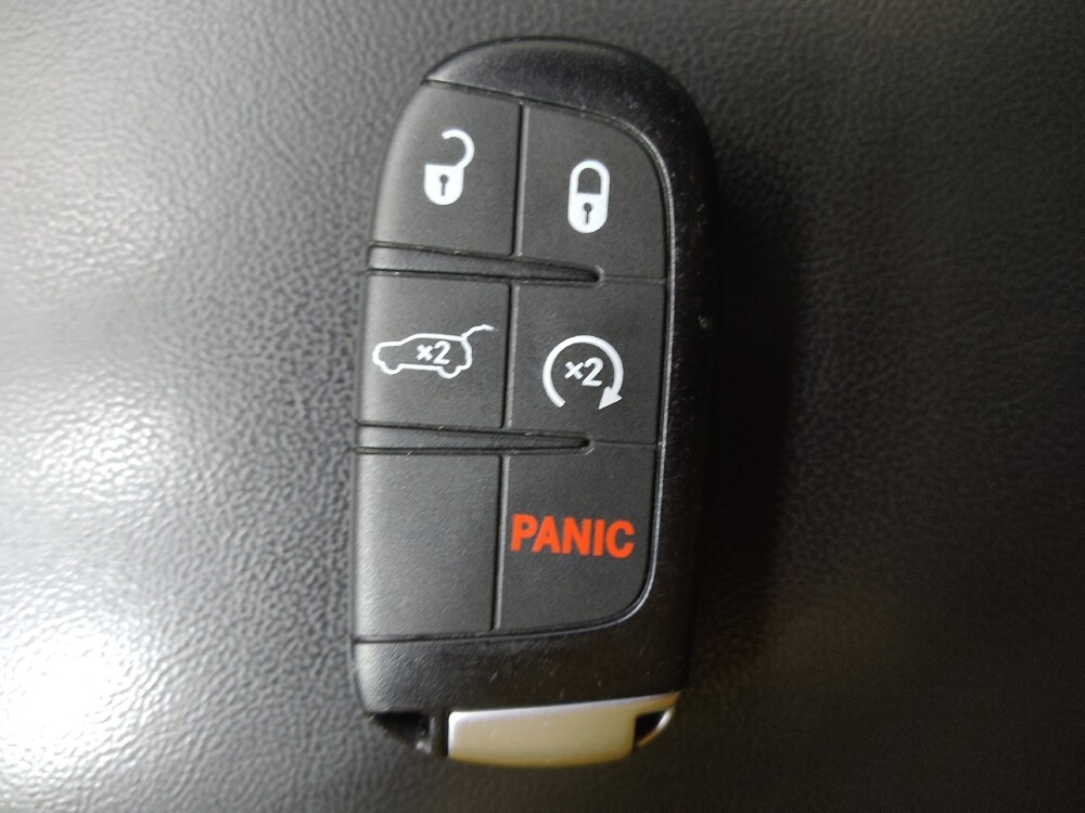 2019 Jeep Grand Cherokee in Raleigh, NC 27604 - 18095045 32