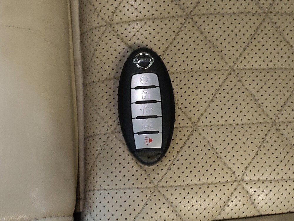 2017 Nissan Maxima in Salem, VA 24153 - 18095048 32